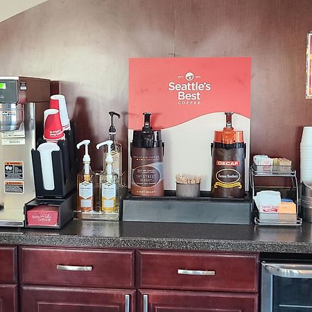 Boarders Inn And Suites By Cobblestone Lamar Missouri Экстерьер фото
