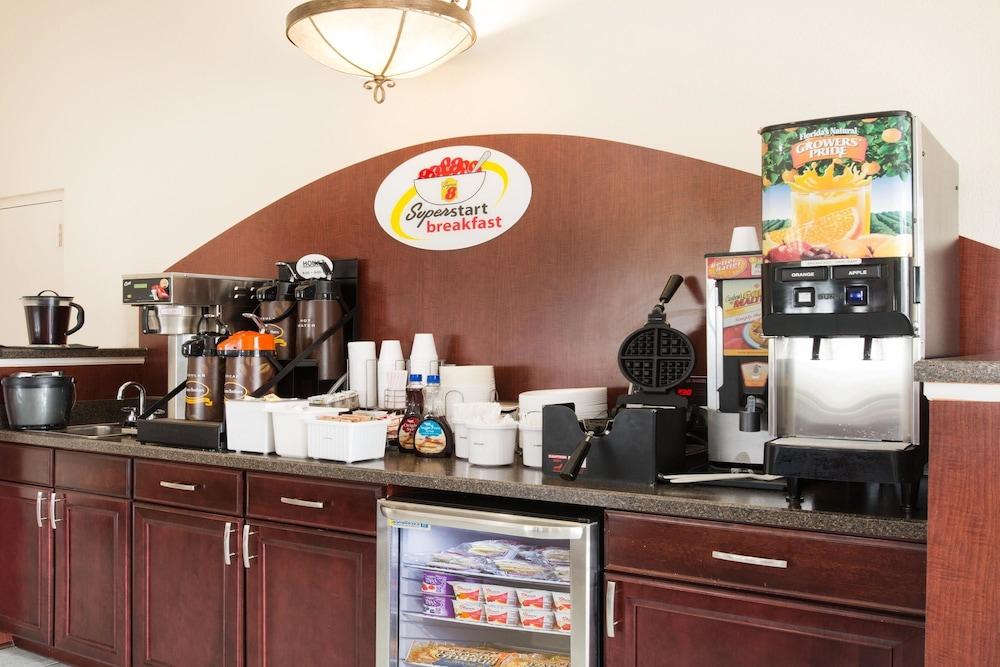 Boarders Inn And Suites By Cobblestone Lamar Missouri Экстерьер фото