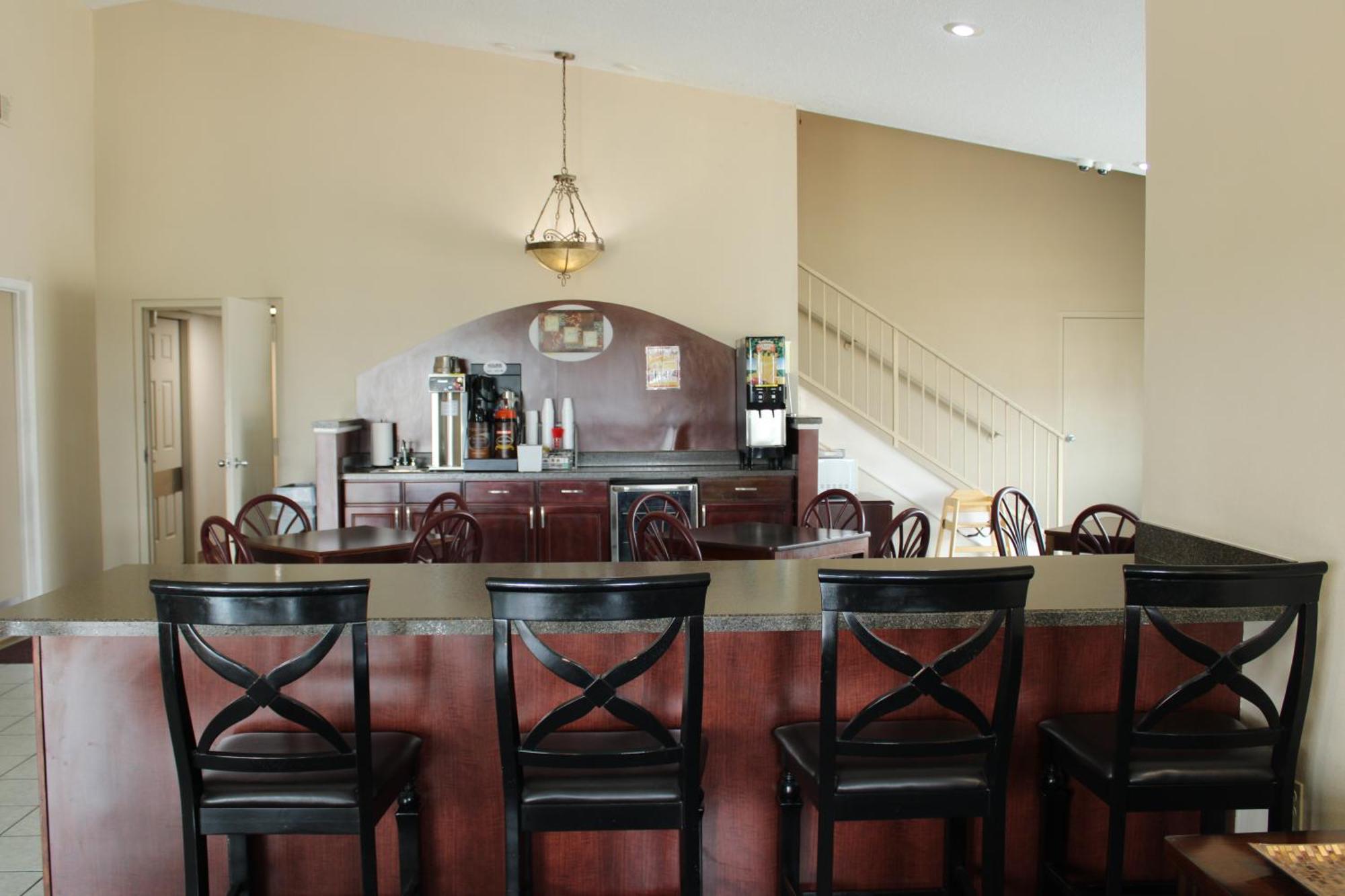 Boarders Inn And Suites By Cobblestone Lamar Missouri Экстерьер фото
