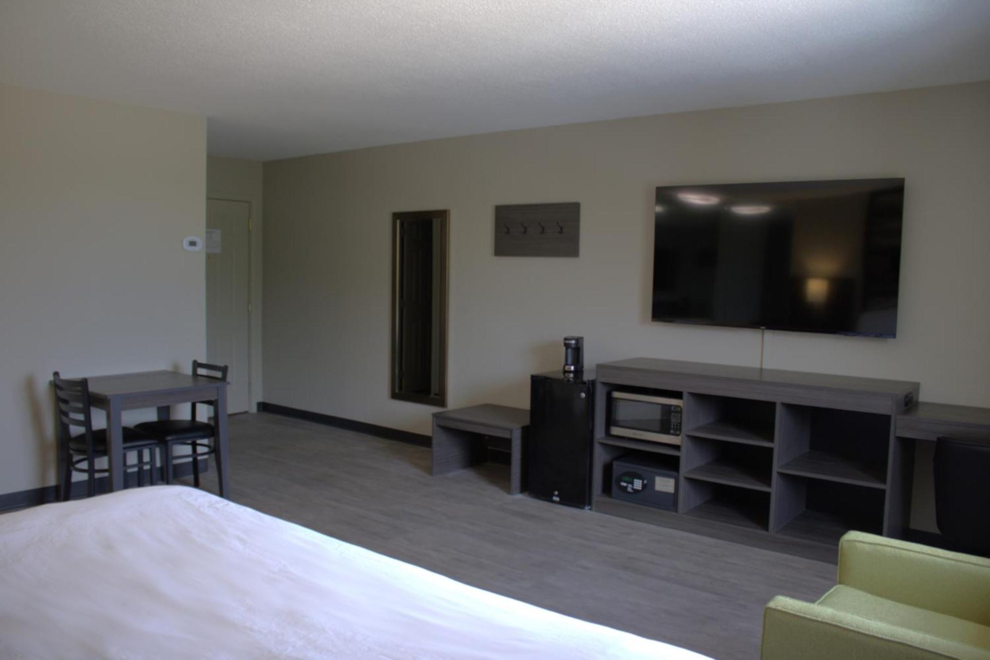 Boarders Inn And Suites By Cobblestone Lamar Missouri Экстерьер фото
