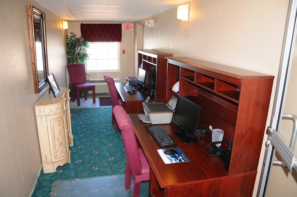 Boarders Inn And Suites By Cobblestone Lamar Missouri Экстерьер фото