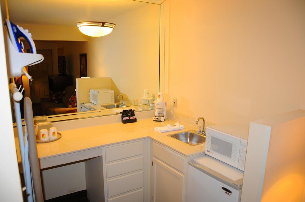Boarders Inn And Suites By Cobblestone Lamar Missouri Экстерьер фото
